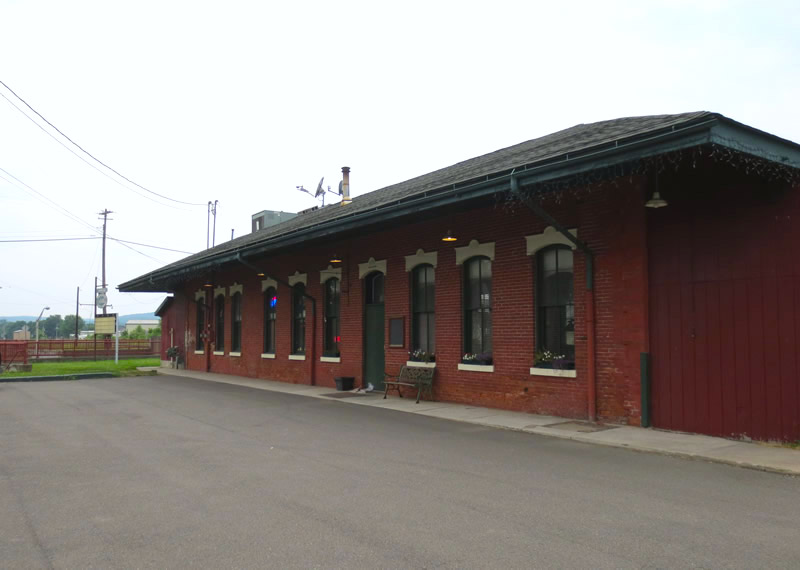 owego train station